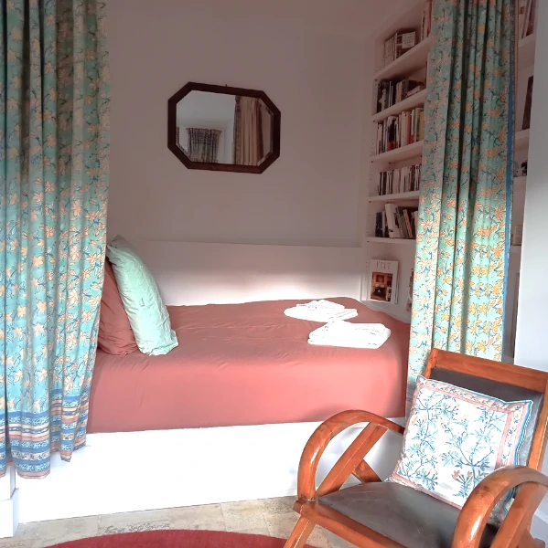 Stage yoga en chambre Vers l'Orient - La Belle Aventure